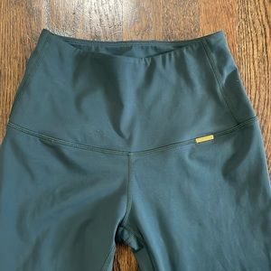 Cleo Harper dark green leggings. Size small